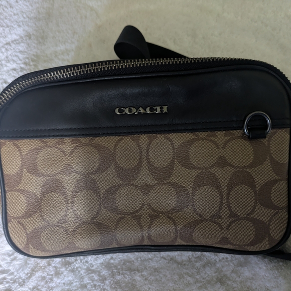 Coach Black and Brown Belt Bag with Signature Style - Picture 2 of 6
